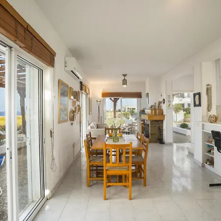 Your Beautiful Holiday With Majestic Sea Views, 1495 *